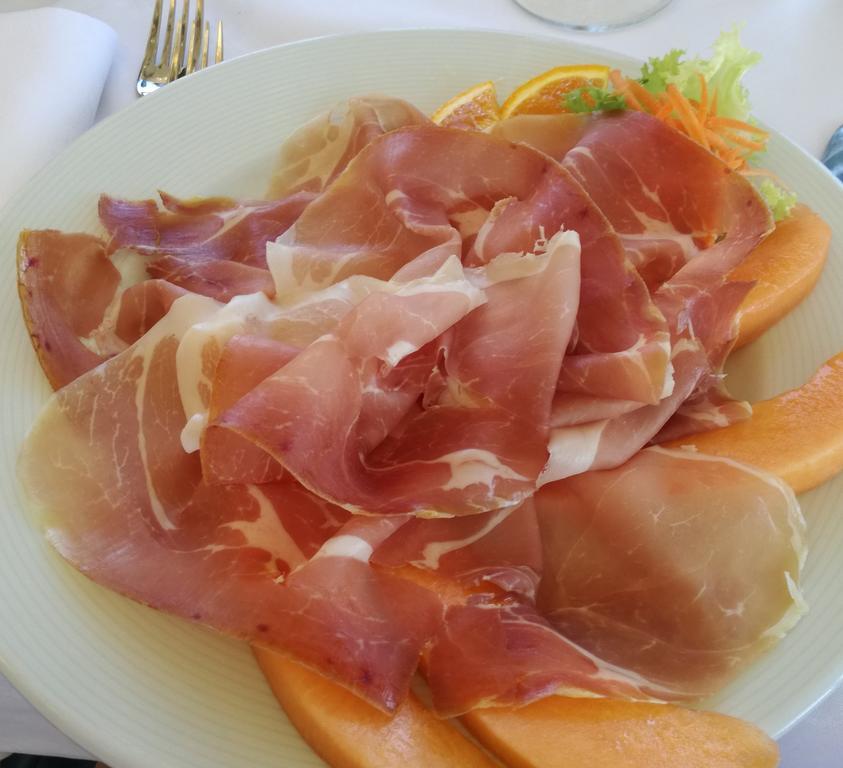 Bellerive Ristorante Albergo Manerba del Garda Exterior foto